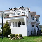 Xasteria Apartment *